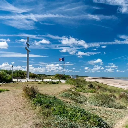 בית נופש La Courette, Maison Avec Cour Proche Graye-sur-Mer