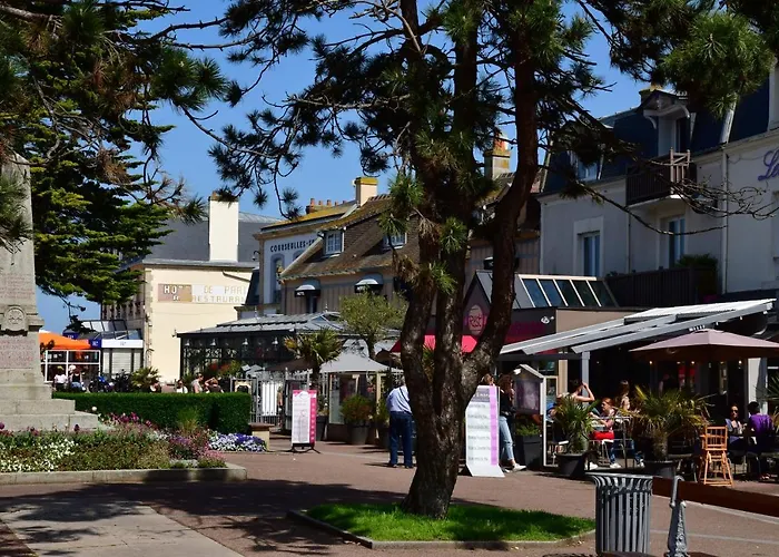 La Courette, Maison Avec Cour Proche