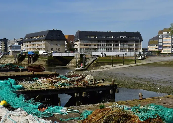 بيت للعطل La Courette, Maison Avec Cour Proche