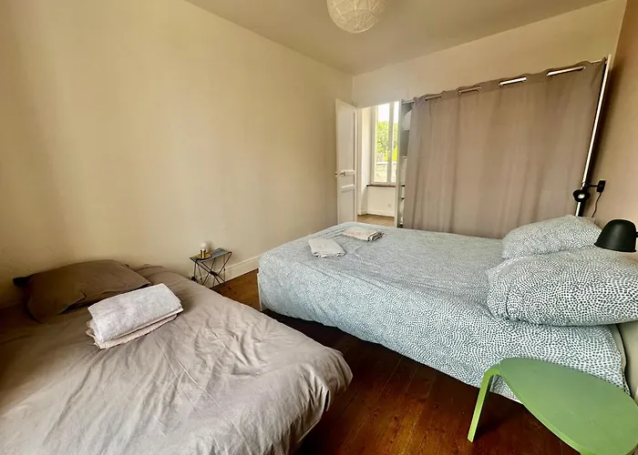 La Courette, Maison Avec Cour Proche