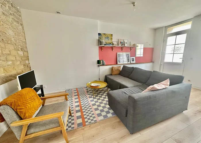 بيت للعطل La Courette, Maison Avec Cour Proche